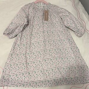 Girls dress size 7 NWT